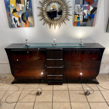 Buffet moderniste en... 2
